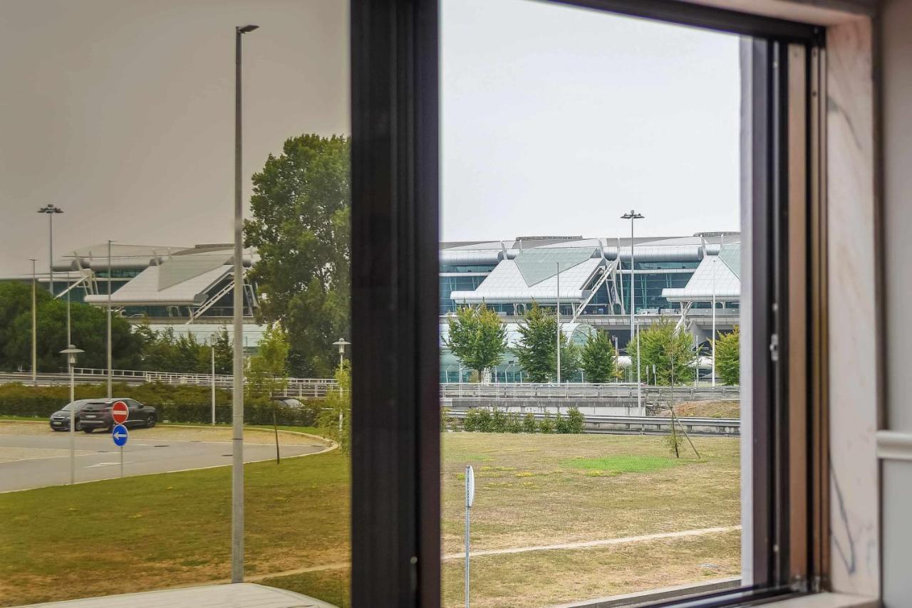 Singular Porto Aeroporto Maía